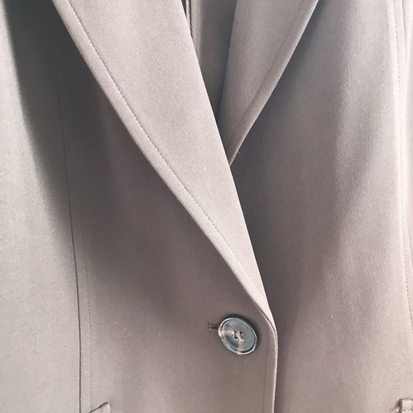 Jones New York Blazer - Picture 3 of 3